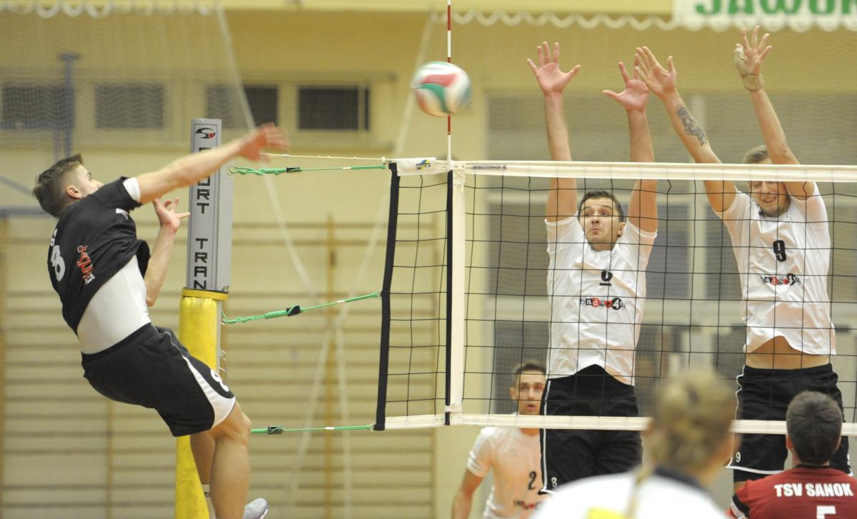 TSV górą w pojedynku na szczycie