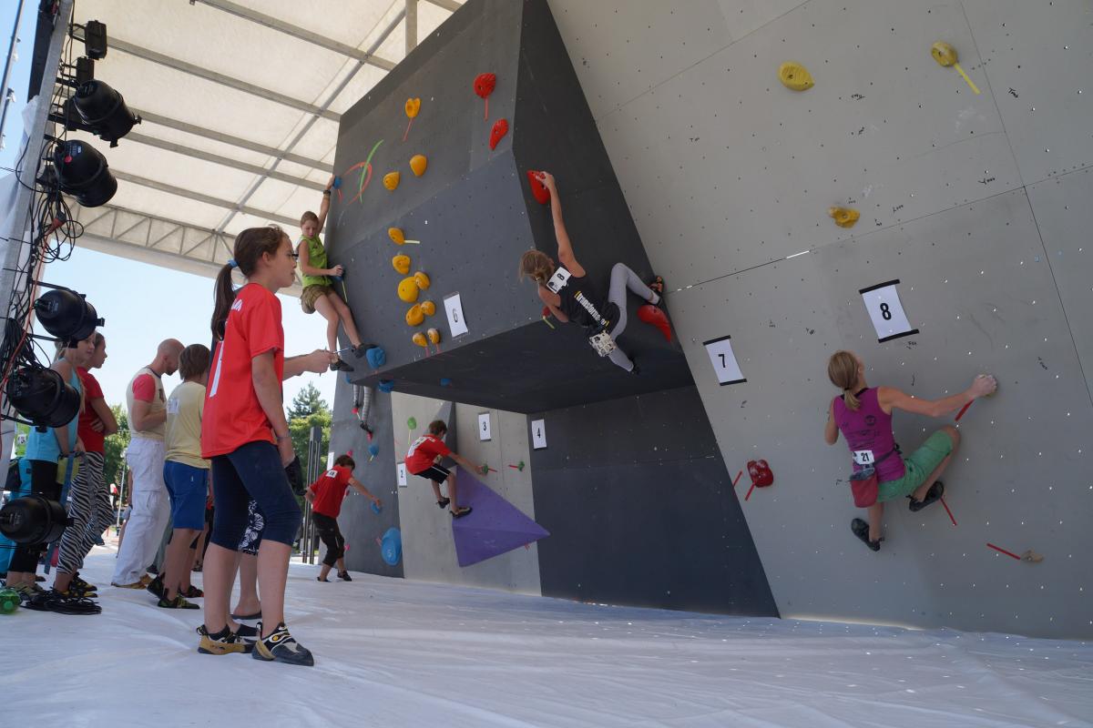 Rozpoczęły się zawody w boulderingu