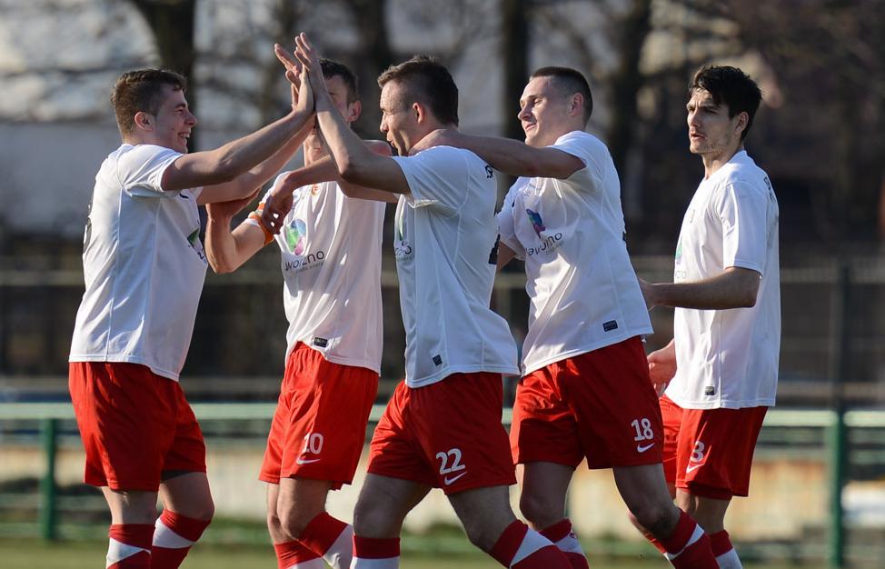 Grali dobrze, ale przegrali. Zobacz bramki -  Szczakowianka – Start 2:3