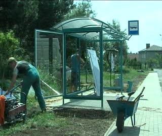 Zdewastowali przystanek w Jeleniu