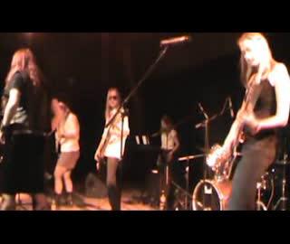 Bluszczes i Antyteza zapraszają na koncert