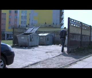 Śmierć bezdomnego na śmietniku
