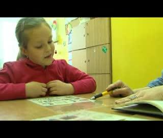 Dziecko u logopedy