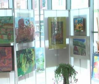Magia Kolorów – prace na sprzedaż w bibliotece