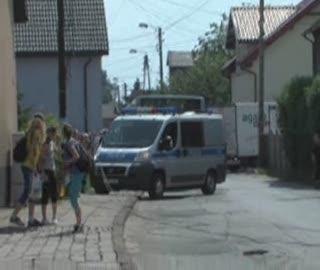 Uszkodzony słup zablokował ul. Gwardzistów