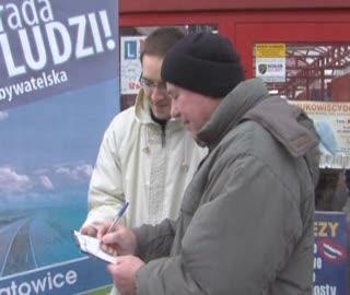 Uliczna akcja zbierania podpisów