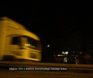 Jazda pod prąd. Czołowe zderzenie z ciężarówką 