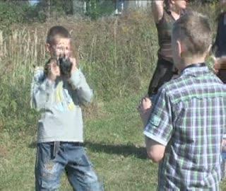 Wernisaż fotografii autorstwa dzieci