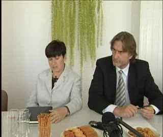 Zwolnienia w hucie