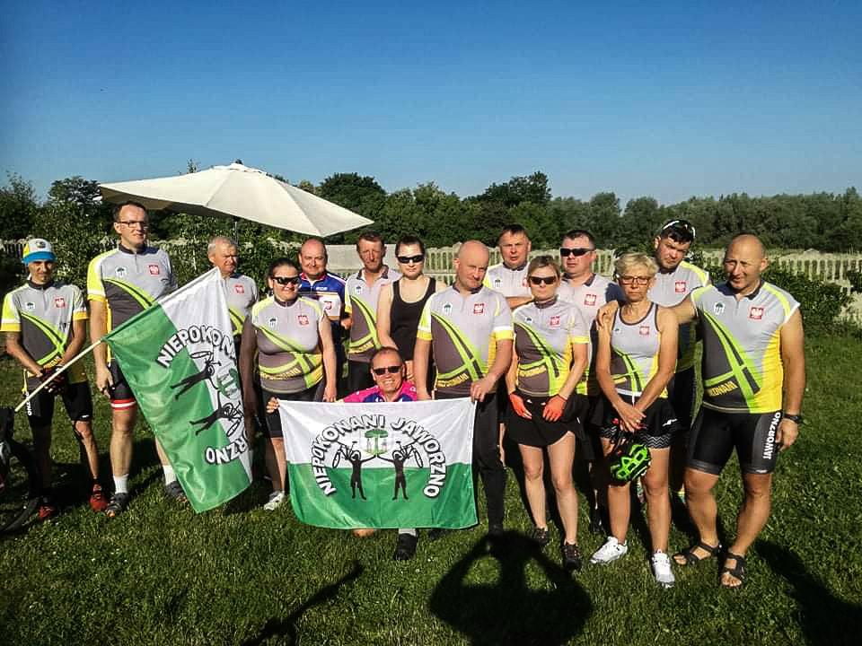 Jadą rowerami z Jaworzna na Hel
