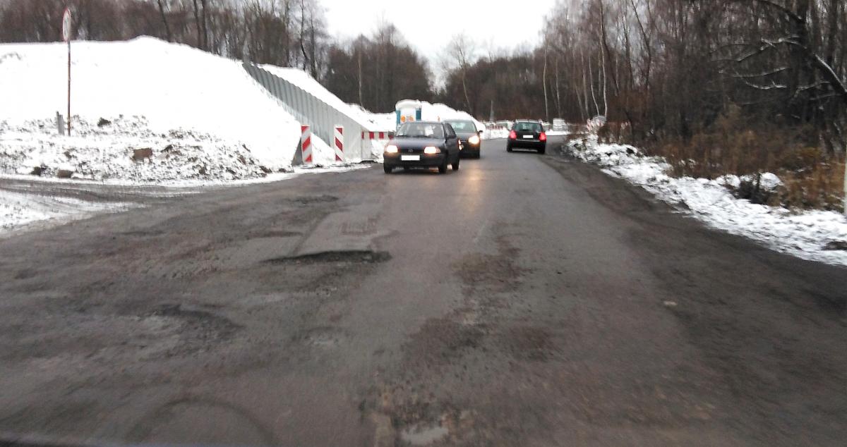 Dziura na dziurze – problemy z ul. Bukowską