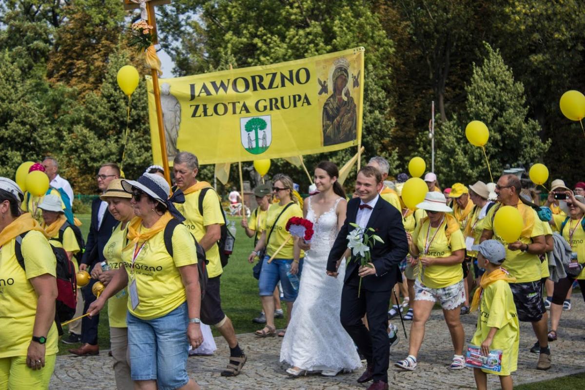 Grupa Złota po sześciu dniach pielgrzymowania zdobyła jasnogórski szczyt