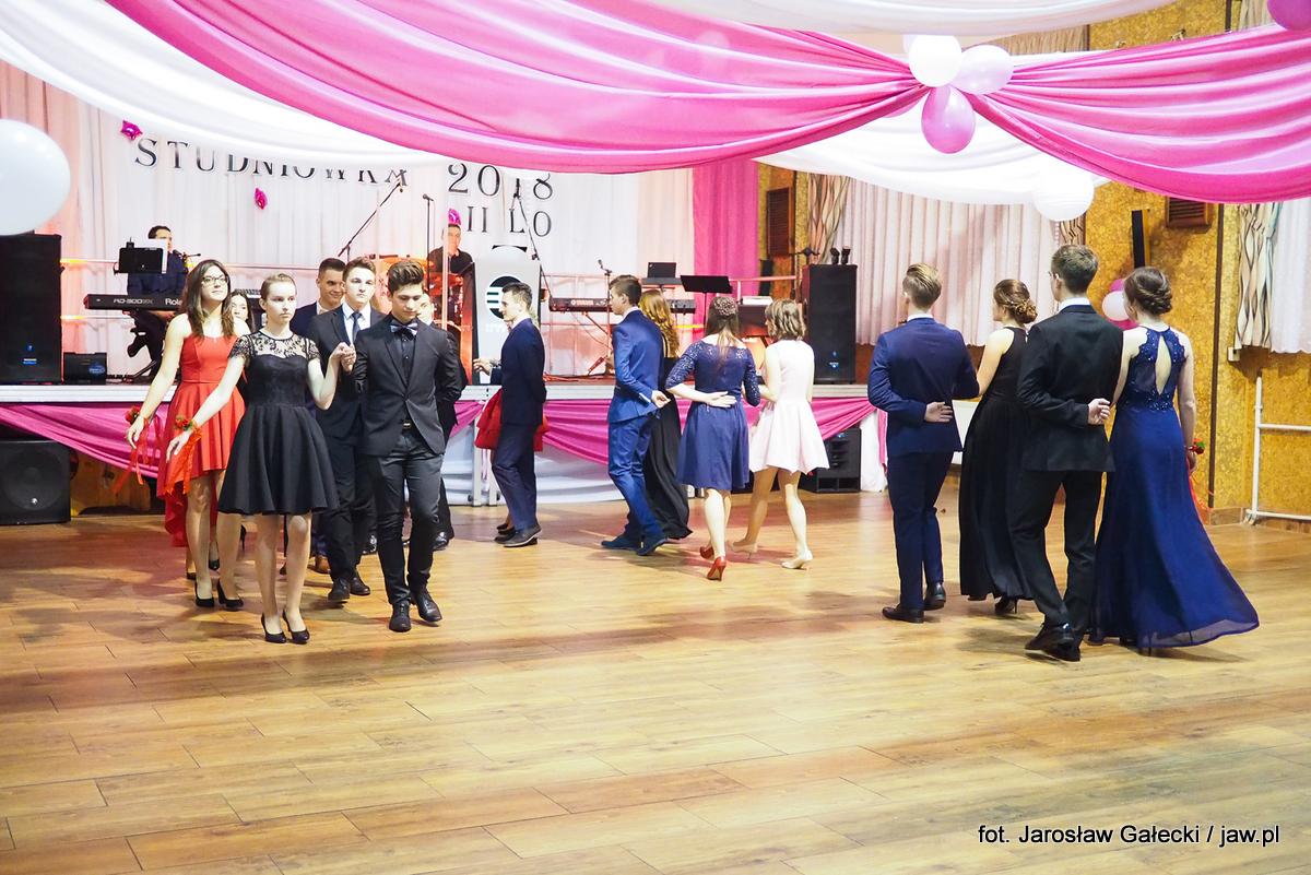 Studniówka w II LO w Jaworznie - WIDEO I GALERIA ZDJĘĆ
