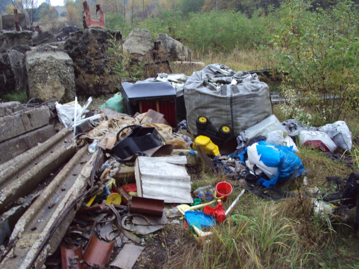 W Jaworznie MPO zlikwidowało wysypiska zebrano ponad 100 ton odpadów