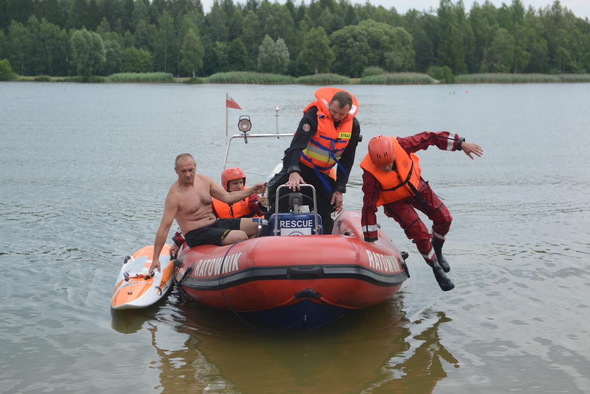 Policja i straż pożarna o bezpieczeństwie nad wodą