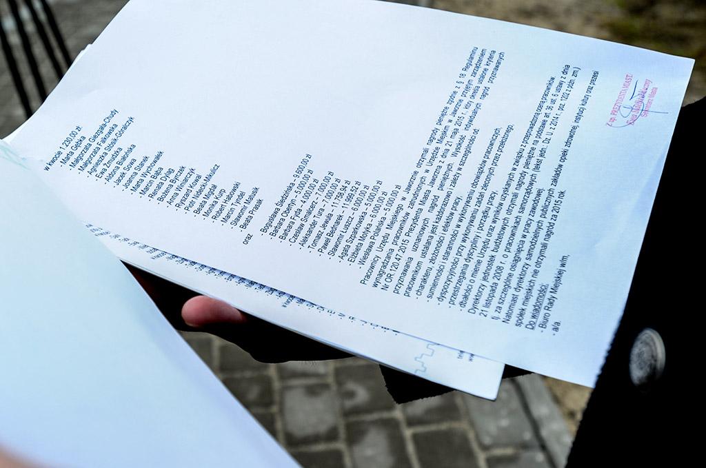 Premie nie dla wszystkich urzędników