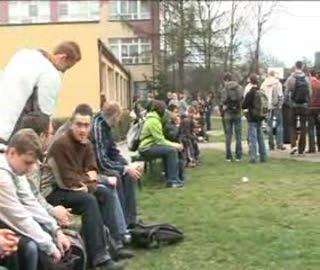 NIEPOKOJĄCY ZAPACH GAZU na ulicach!