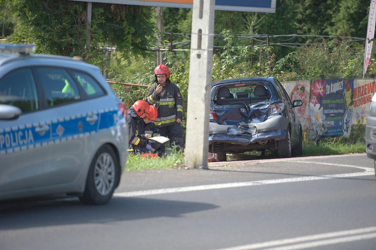 Zderzenie ciężarówki z osobówką