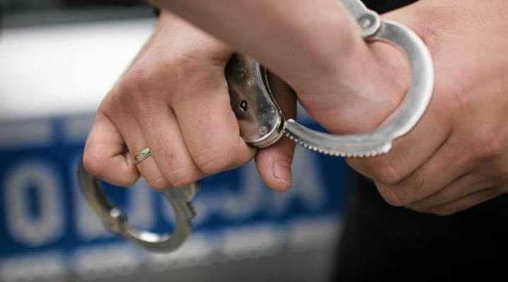 Nowe zarzuty w sprawie byłego policjanta oskarżonego o gwałt na 6-latce