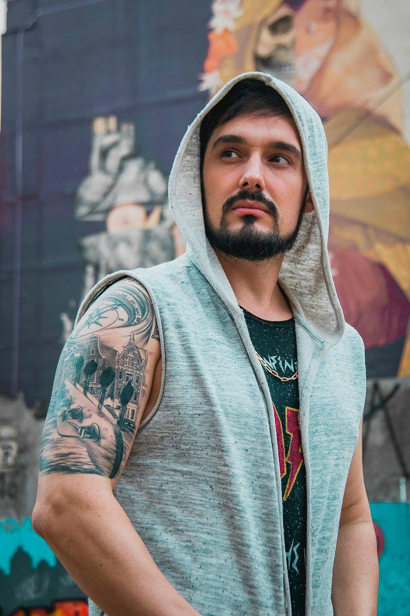 CZY POMADA DO WŁOSÓW JEST MUST HAVE KAŻDEGO FACETA?