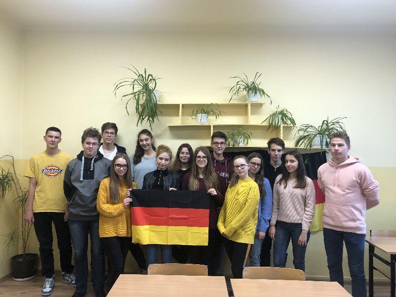 ,,18–tka” w II LO czyli ... XVIII Szkolny Konkurs Wiedzy o Niemczech