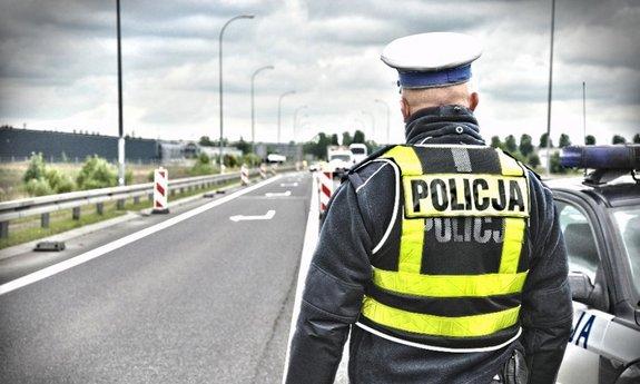 Policjanci chronią pieszych w akcji NURD