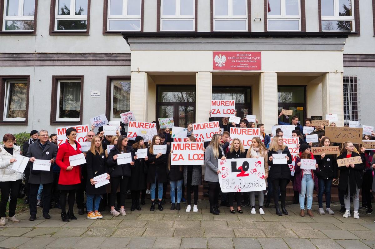 Oświadczenie nauczycieli z LO2 w związku z protestami