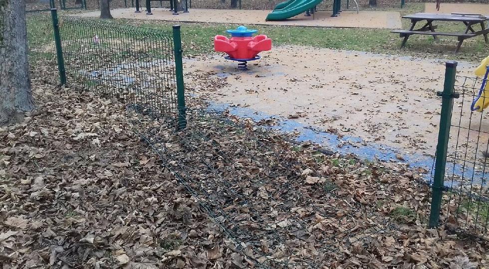 Dewastacja placu zabaw na Pszczelniku