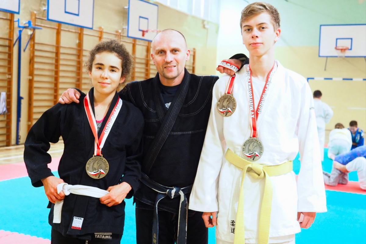 Komplet medali dla Jaworznickiej Szkoły Walki Bushido