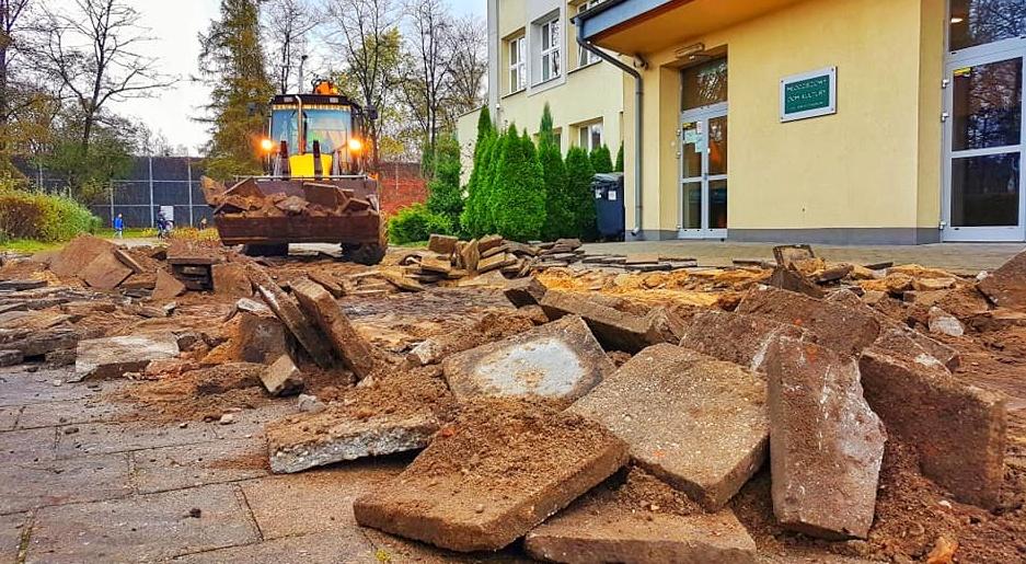 Remont nawierzchni przy ul. Inwalidów Wojennych