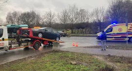 Trzy auta rozbite na Podłężu