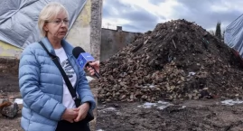Góra gruzu nadal zalega w Szczakowej