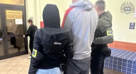 Pobił kobietę i zdarł z niej ubranie za bluzę innego klubu