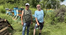 Pasieka pana Wiesława i pana Krzysztofa została odbudowana dzięki wsparciu mieszkańców