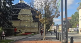W centrum Jaworzna powstaje mural. Kto będzie z nieg…