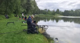 Zawody wędkarskie na stawie Grajdołek