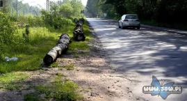 Kłody przy Sosinie bulwersują kierowców. Prezydent t&hellip;