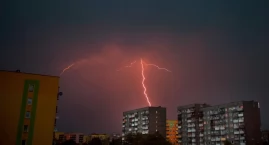 Burze i silny wiatr 17 i 18 lipca. Alert RCB ostrzeg&hellip;