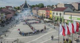 Żywy symbol Polski Walczącej na rynku w Jaworznie