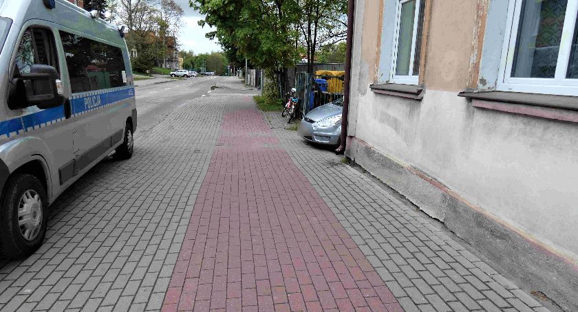 49-latek kierujący fordem potrącił rowerzystę