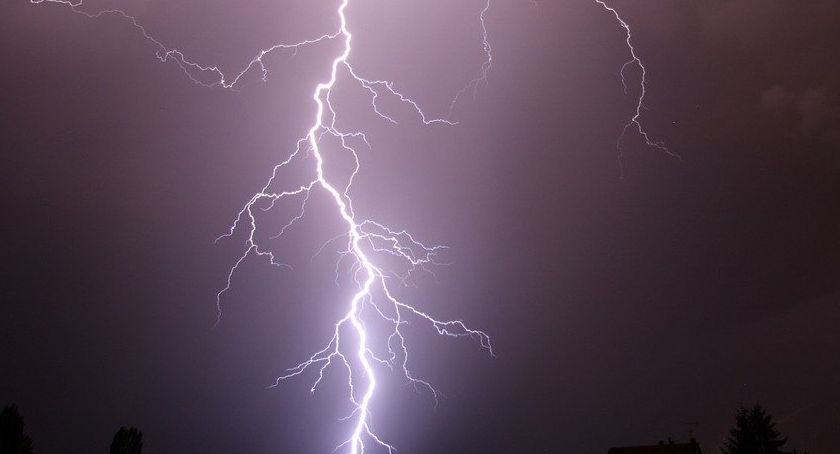 Wydano kolejne ostrzeżenia przed burzami
