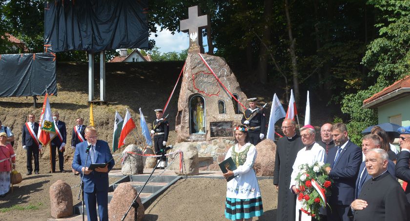 W 100-lecie Cudu nad Wisłą w Kościerzynie stanął pomnik - fundatorem Waldemar Bonkowski