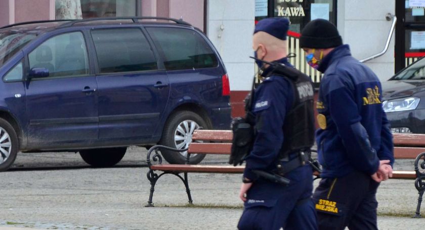 Policjanci na weselach - działania kościerskich mundurowych ws. COVID-19