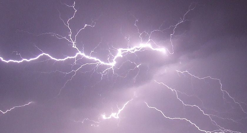 Środa pod znakiem burz - wydano ostrzeżenia 