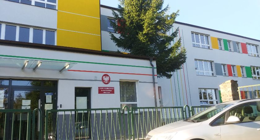 Nauczyciele z kościerskiego ogólniaka nie mają koronawirusa. Uczniowie wracają do szkoły w czwartek