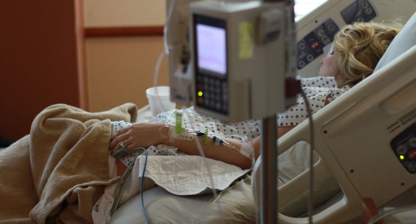 Kilkudziesięciu pacjentów z Covid-19 przebywa w kościerskim szpitalu