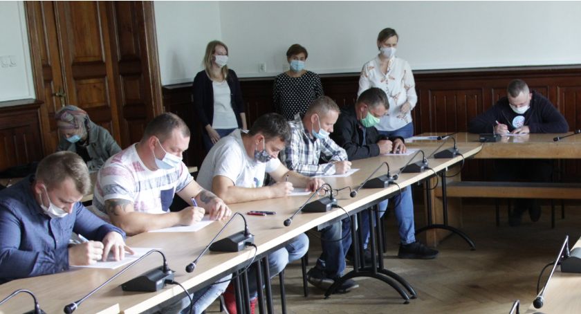 Otrzymają kilkadziesiąt tysięcy złotych na założenie własnego biznesu