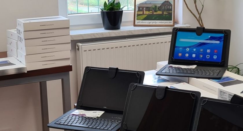 Nowoczesne tablety dla Szkoły Podstawowej w Niedamowie