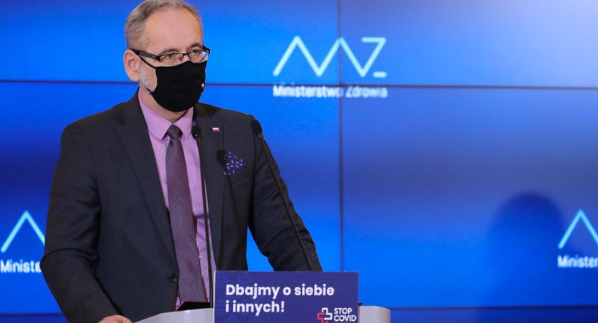 Minister zdrowia o świętach, Sylwestrze i feriach - jak będą wyglądały?