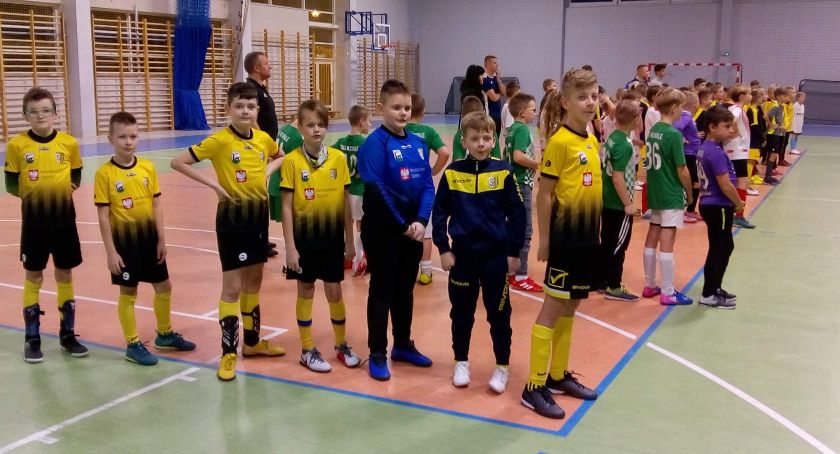 Młodzi piłkarze Santany Wielki Klincz nie zwalniają tempa